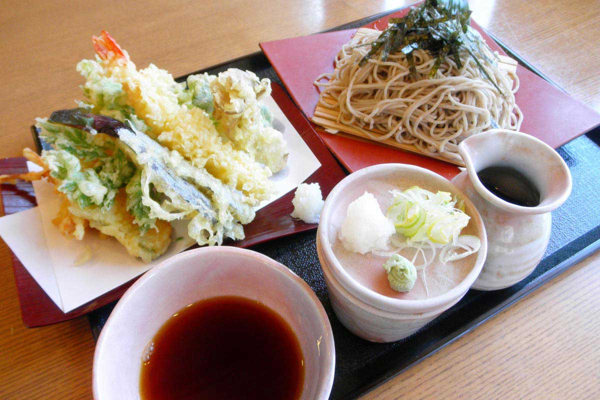 天ざるそば – 北軽井沢 地粉そば処 みのり